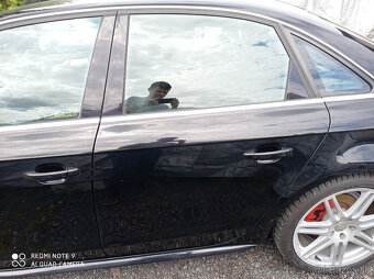 ľavé predné dvere Audi A4 b8 - 2