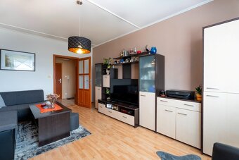 REZERVOVANÉ - NA PREDAJ 3 – IZBOVÝ BYT NA ETAPE S 2 LOGGIAMI - 2