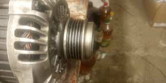 alternátor Kia Carnival Hyundai Terracan - 2