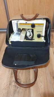 Šijací stroj - 2