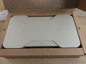 NVIDIA GeForce RTX 5080 Founders Edition - 2