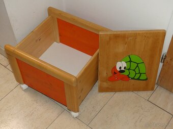 Drevený box na hračky s vekom Korytnacka - 2