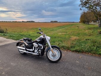 HARLEY DAVIDSON FAT BOY - 2