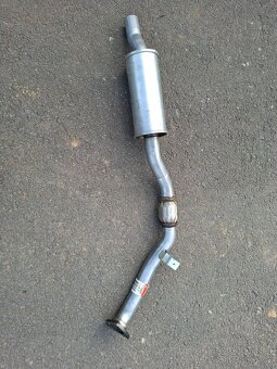 Predný tlmič výfuku - 2