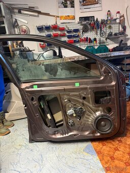 Octavia 3 Ľave predne dvere. - 2