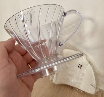 Hario Dripper V60-01, plastový, číry - 2
