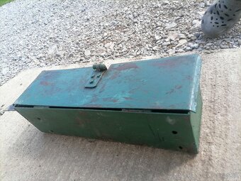 Predám bedničku zo Zetora 4011 - 2