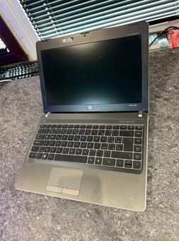 Notebook HP i3-2330M / 8 GB RAM / 250 GB SSD / LINUX MX - 2