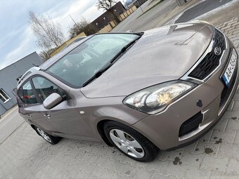 KIA Ceed 1.4 benzín combi - 2