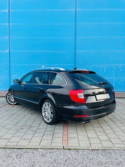 Superb 2014 2.0Tdi DSG - 2