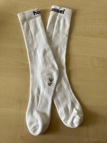 Biele dlhé ponožky Hummel - 2