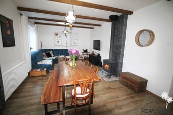 Rodinný dom vo vidieckom štýle s krásnou záhradou pri Piešťa - 2