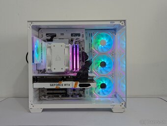 AMD RYZEN 7 7800X3D/RTX 3080/32GB DDR5/1TB NVMe - 2