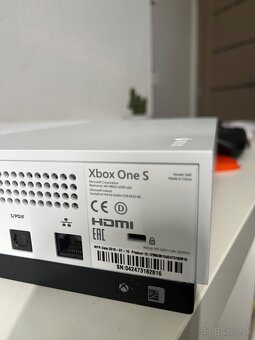 Predam Xbox One S 750GB + 1ks ovladac - 2