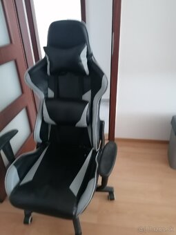 Darujem kancelársku, PC stoličku - 2