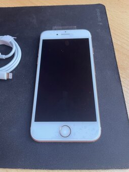 iPhone 8 64GB Gold / TOP STAV - 2