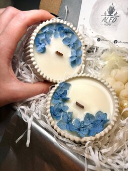 Aromatická sviečka v akrylovom svietniku, bez viečka - 2