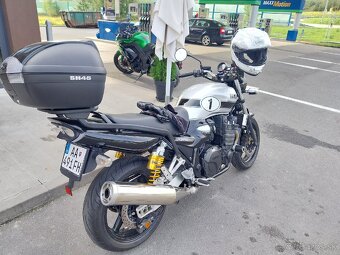 YAMAHA XJR 1300 11/2013 vstrekovanie - 2