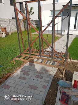 Stojan na okná - 2