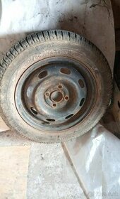 Koleso kusovka zn. Pirelli 2000, rozmer R14 175/65 R14. - 2
