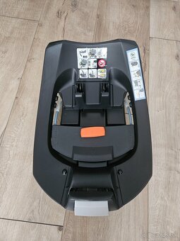 Vajíčko so základňou Cybex Aton 5 - 2