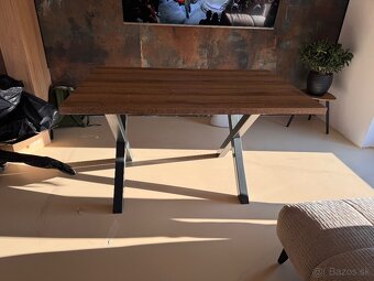 Jedálenský stôl - 2