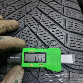Zimné pneumatiky 255/55 R18 PIRELLI - 2