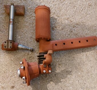 Náhradné diely na traktor Zetor - 2