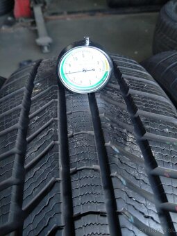 225/55 R 17 97 H zimné CONTINENTAL. - 2