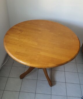 jedálenský stôl z masívneho dreva - 2