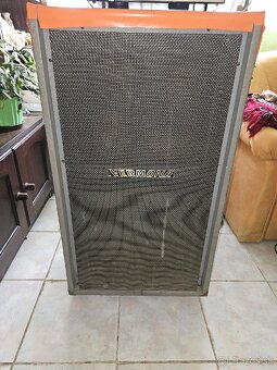 Zosilňovač Tesla aj s repro od firmy Vermona. - 2