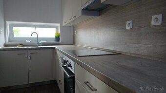 Kuchynská linka - 2