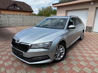Superb Combi 2,0 TDI 110kw Facelift Virtual Full LED Top sta - 2