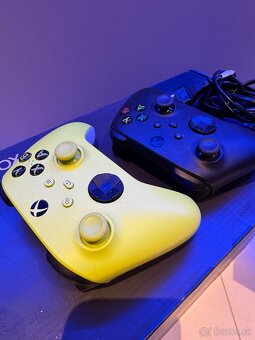 Xbox X Series , 100% stav + 2 ovládače - 2