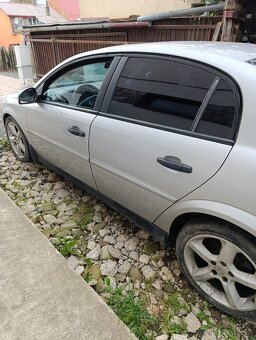 Predám Opel Vectra - 2