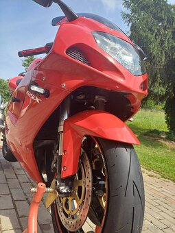 Suzuki GSXR750 - 2