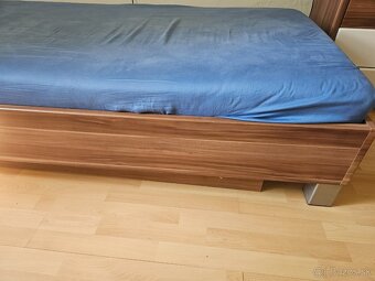 Predám postel s čelom - 2
