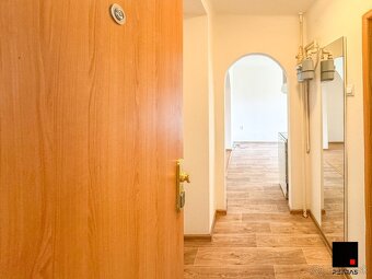 ÚTULNÝ 2 IZBOVÝ BYT S BALKÓNOM - 2