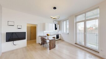 PINK Reality – Prenájom 2-izbového bytu so záhradkou v centr - 2