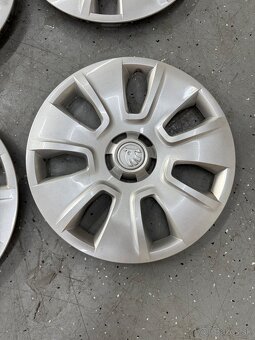 Skoda puklice R16 - 2