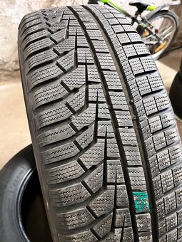 2ks. 225/60 R18 104V zimní pneu - DOT 2020 - 2