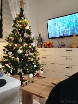 Predám umelý vianočný stromček - 2