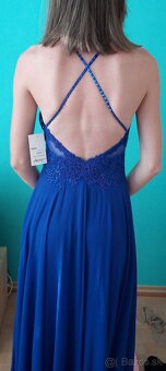 Dlhé spoločenské šaty - 2