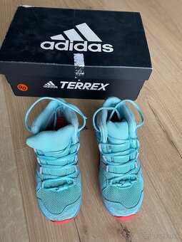Turisticke topanky TERREX - 2
