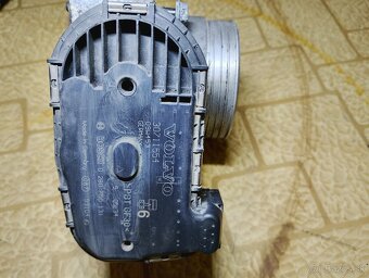 Volvo škrtiaca klapka S60,V70,XC70,XC90,s80 - 2