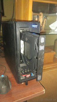Compaq CQ1100 stolný pc malý - 2
