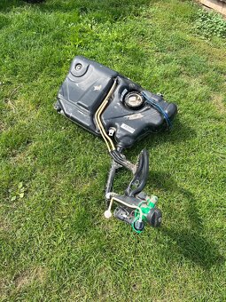 Fabia 2 palivová nádrž - 2