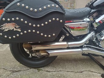 Honda VF 750 c magna - 2