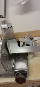 Nárezový stroj Berkel - 2