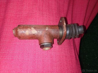 Hlavný brzdový valec - 2